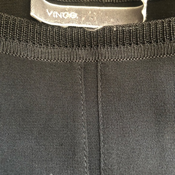 Vince Black Silk Tank Detailed Neck and Body Front and Back Panneling Size Large - Picture 5 of 5